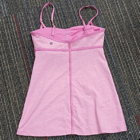 Lululemon Ariel Tank size 6 - Picture 5 of 7